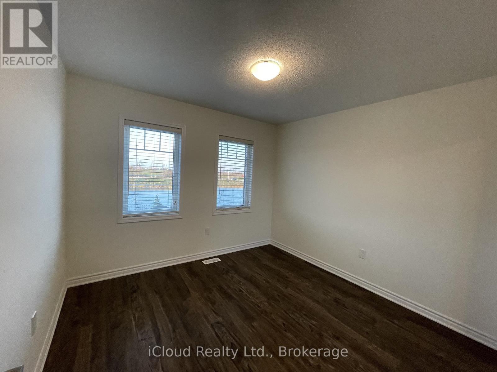 1360 Sycamore Gardens, Milton, Ontario  L9E 1R3 - Photo 36 - W12994106