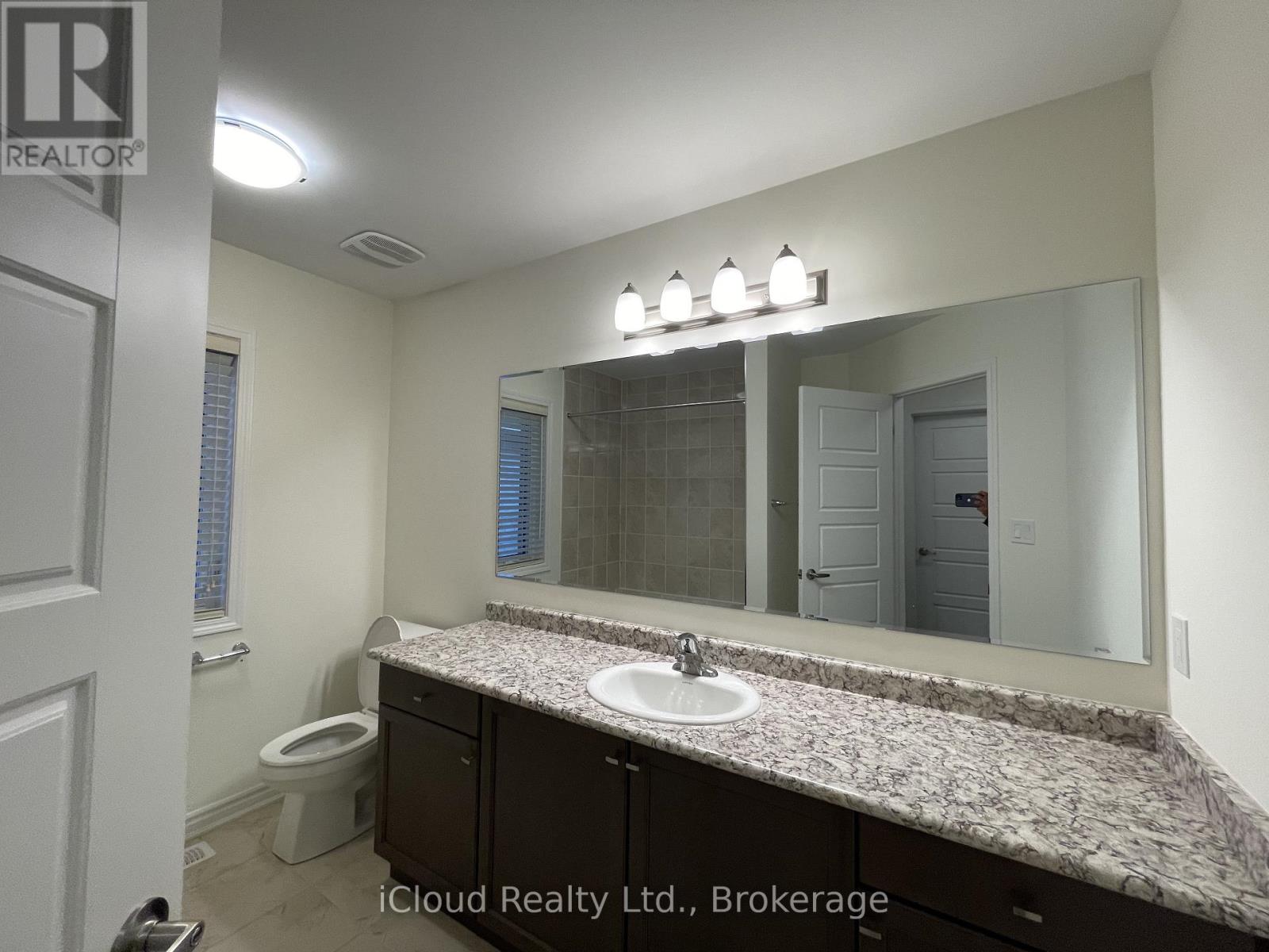 1360 Sycamore Gardens, Milton, Ontario  L9E 1R3 - Photo 39 - W12994106