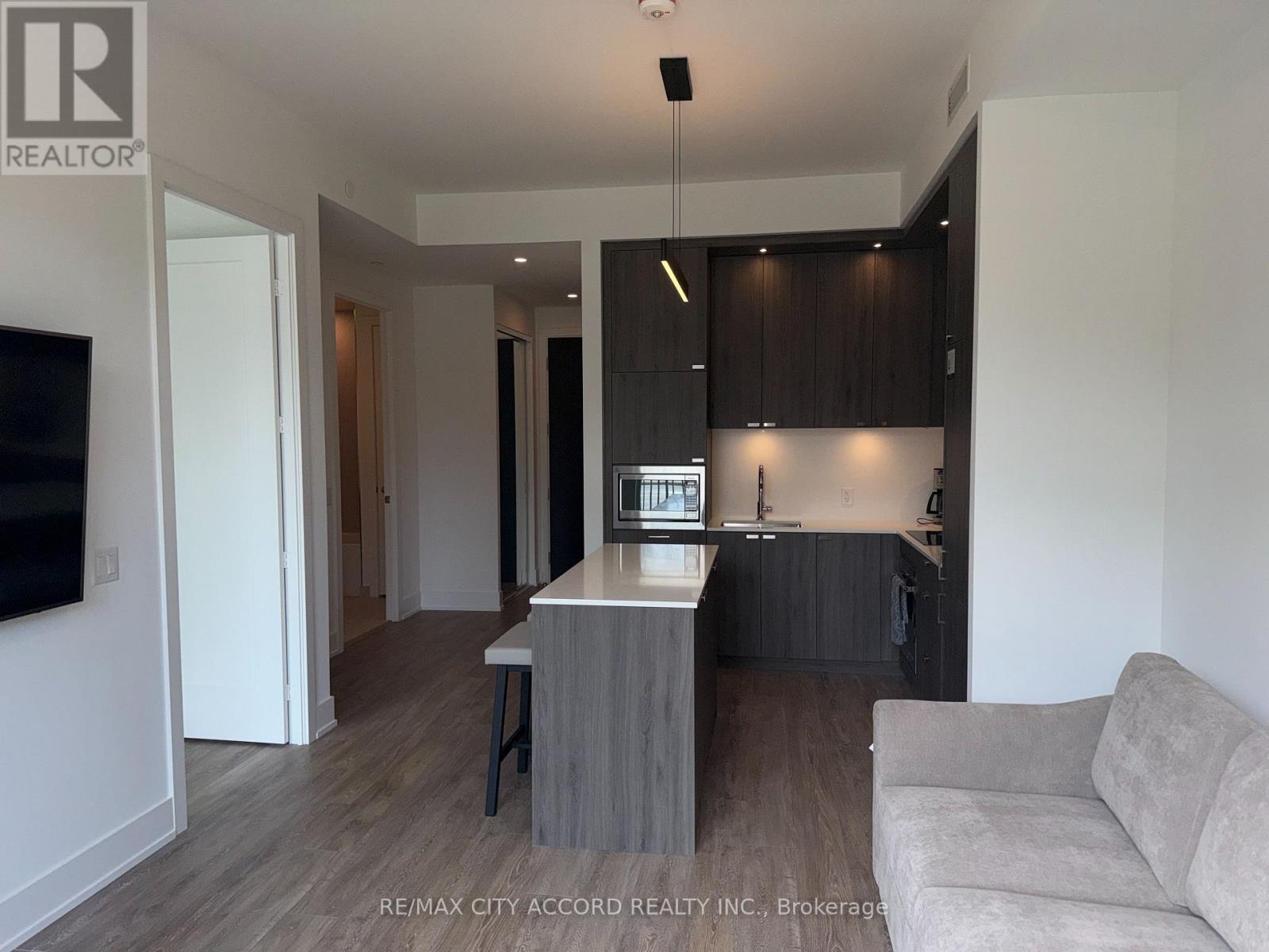 111 - 259 The Kingsway, Toronto, Ontario  M9A 3T6 - Photo 5 - W12994110