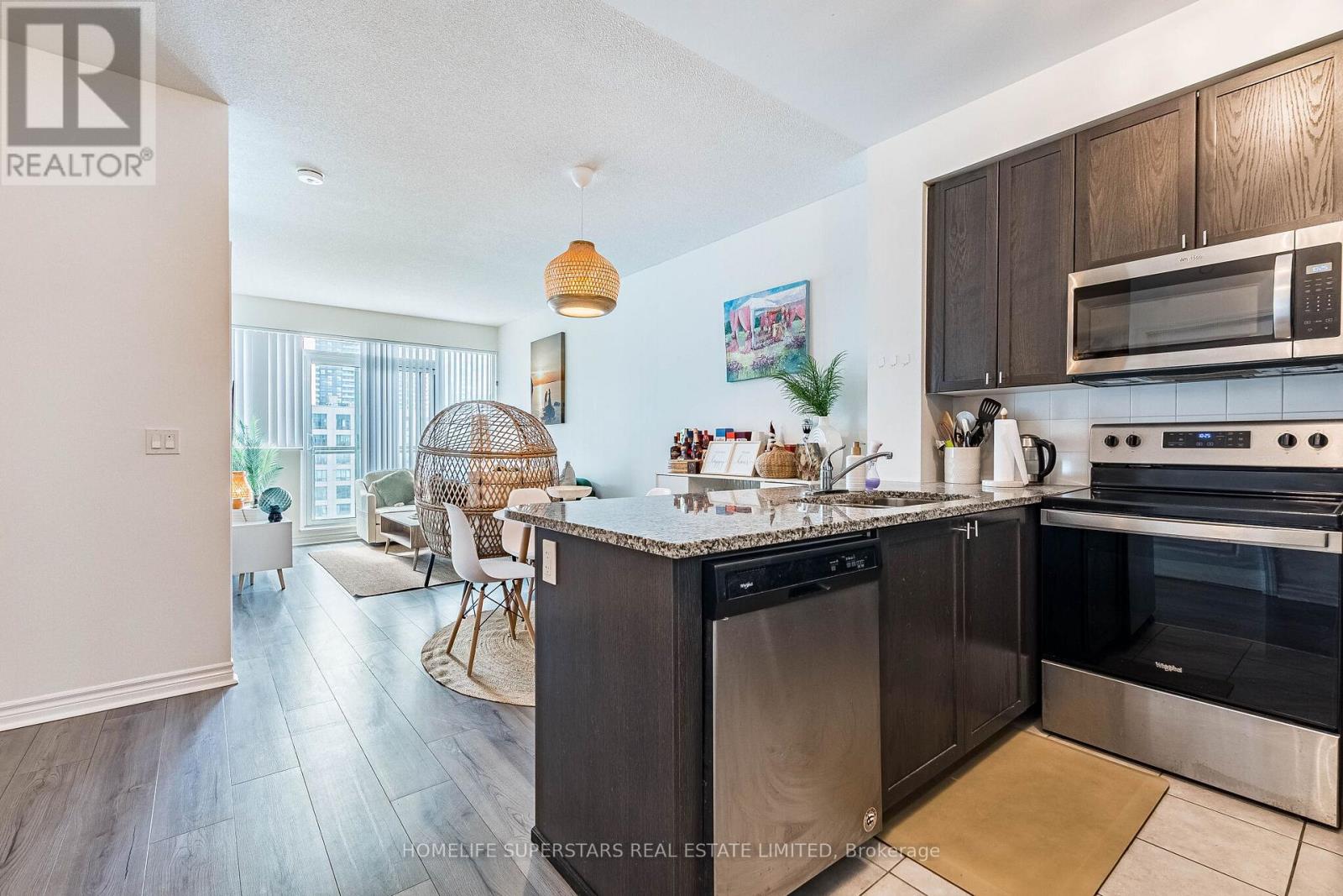 2208 - 349 Rathburn Road W, Mississauga, Ontario  L5B 0G1 - Photo 11 - W12994120