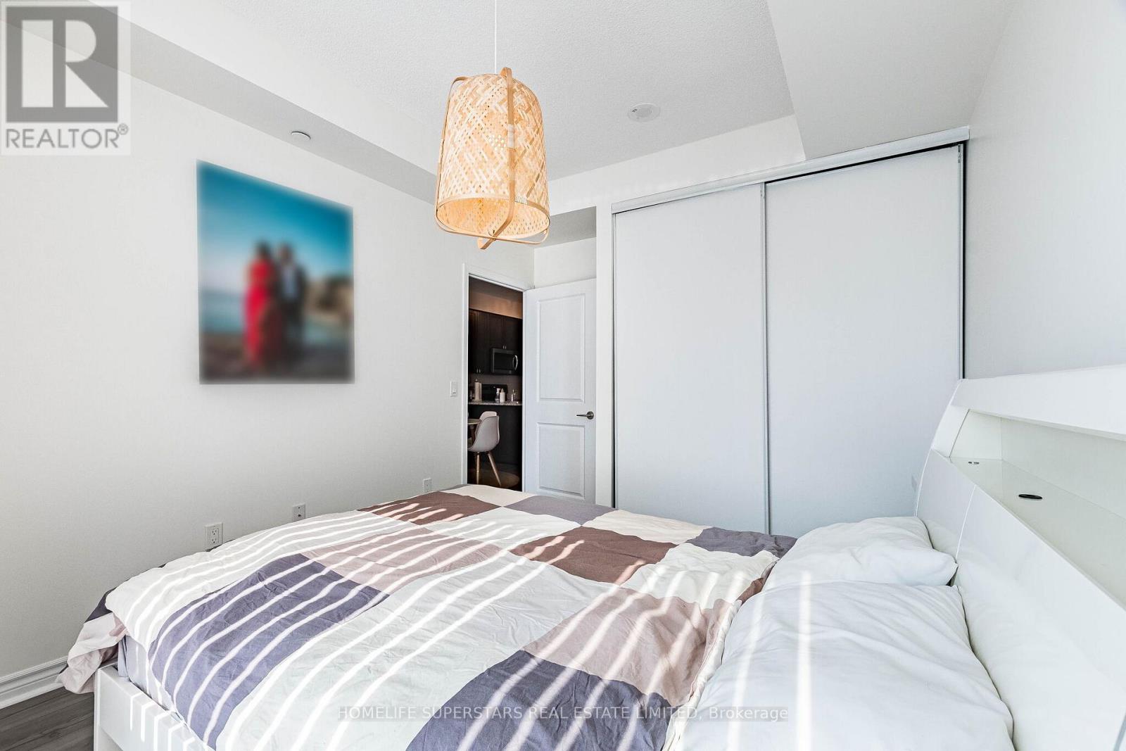 2208 - 349 Rathburn Road W, Mississauga, Ontario  L5B 0G1 - Photo 24 - W12994120