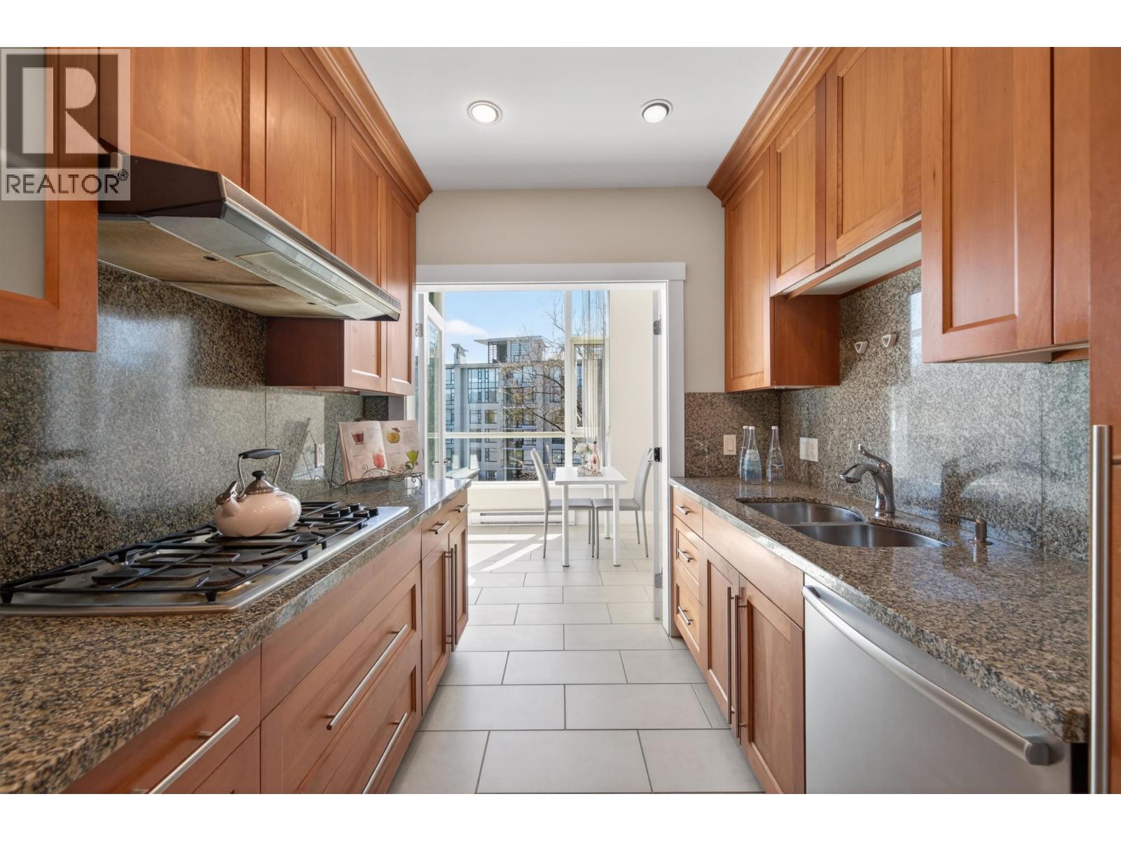 613 4685 Valley Drive, Vancouver, British Columbia  V6J 5M2 - Photo 7 - R3110357