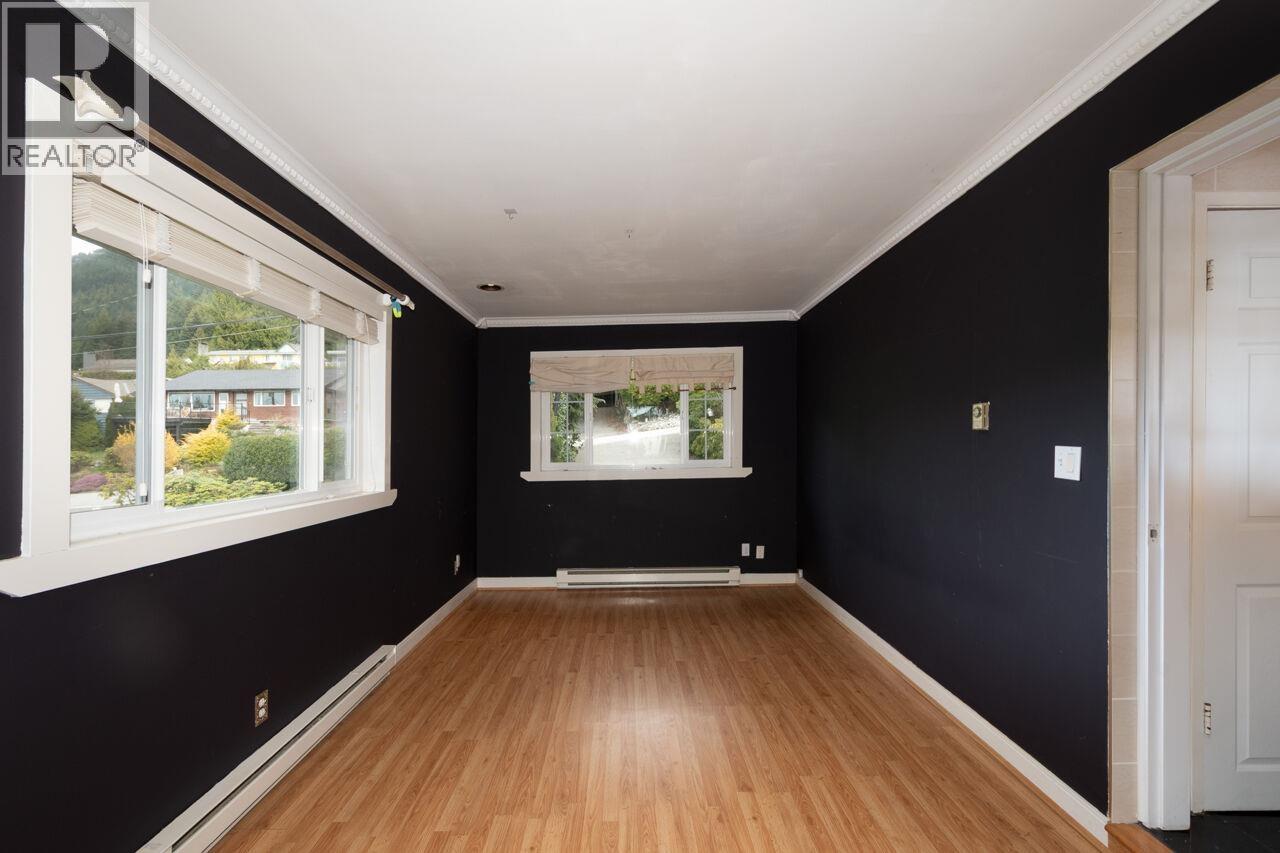 647 Blueridge Avenue, North Vancouver, British Columbia  V7R 2J4 - Photo 25 - R3110991