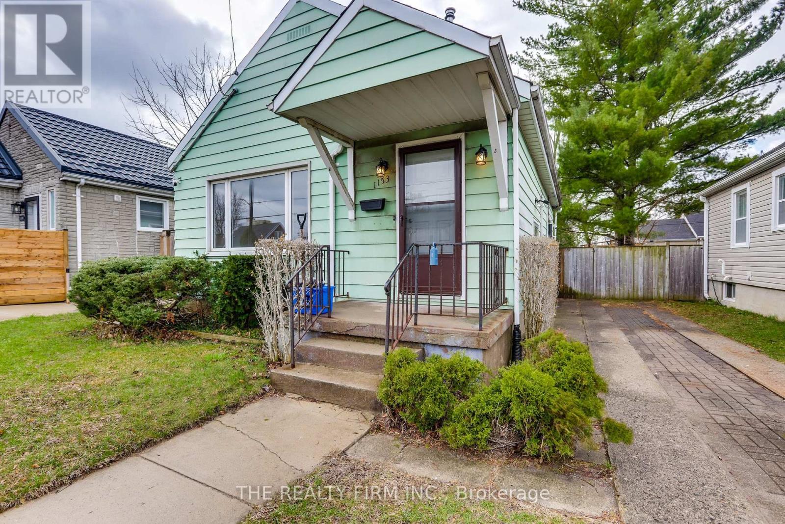 1153 Trafalgar Street, London East, Ontario  N5Z 1H3 - Photo 4 - X12994166