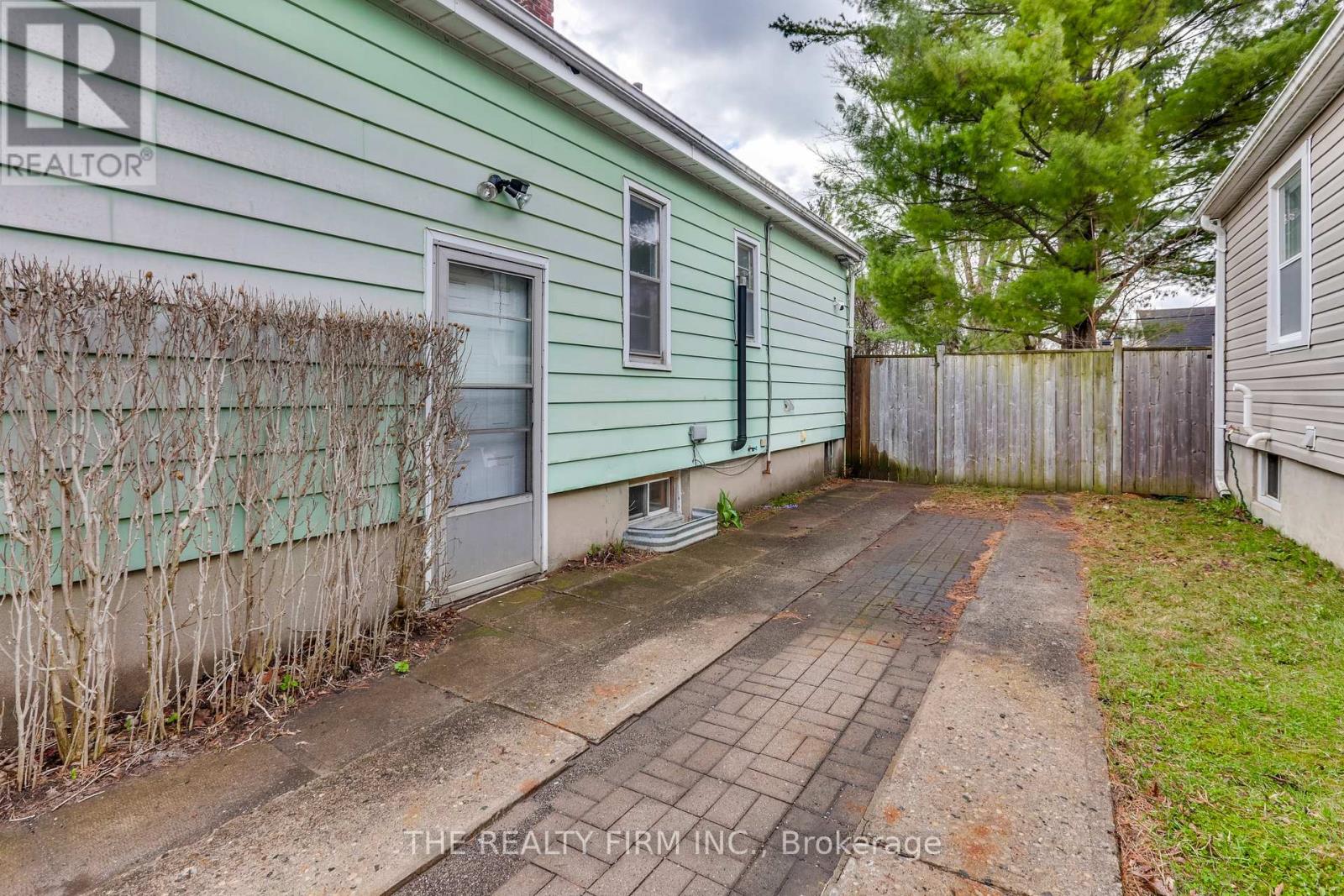 1153 Trafalgar Street, London East, Ontario  N5Z 1H3 - Photo 5 - X12994166