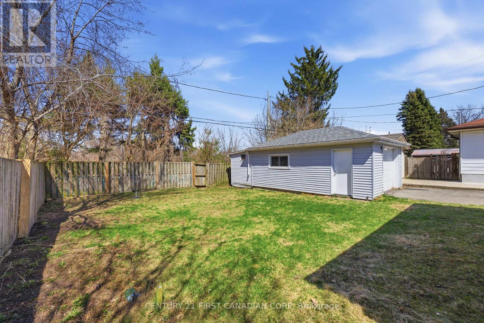 101 Jasper Crescent, London East, Ontario  N5W 1J9 - Photo 38 - X12994192