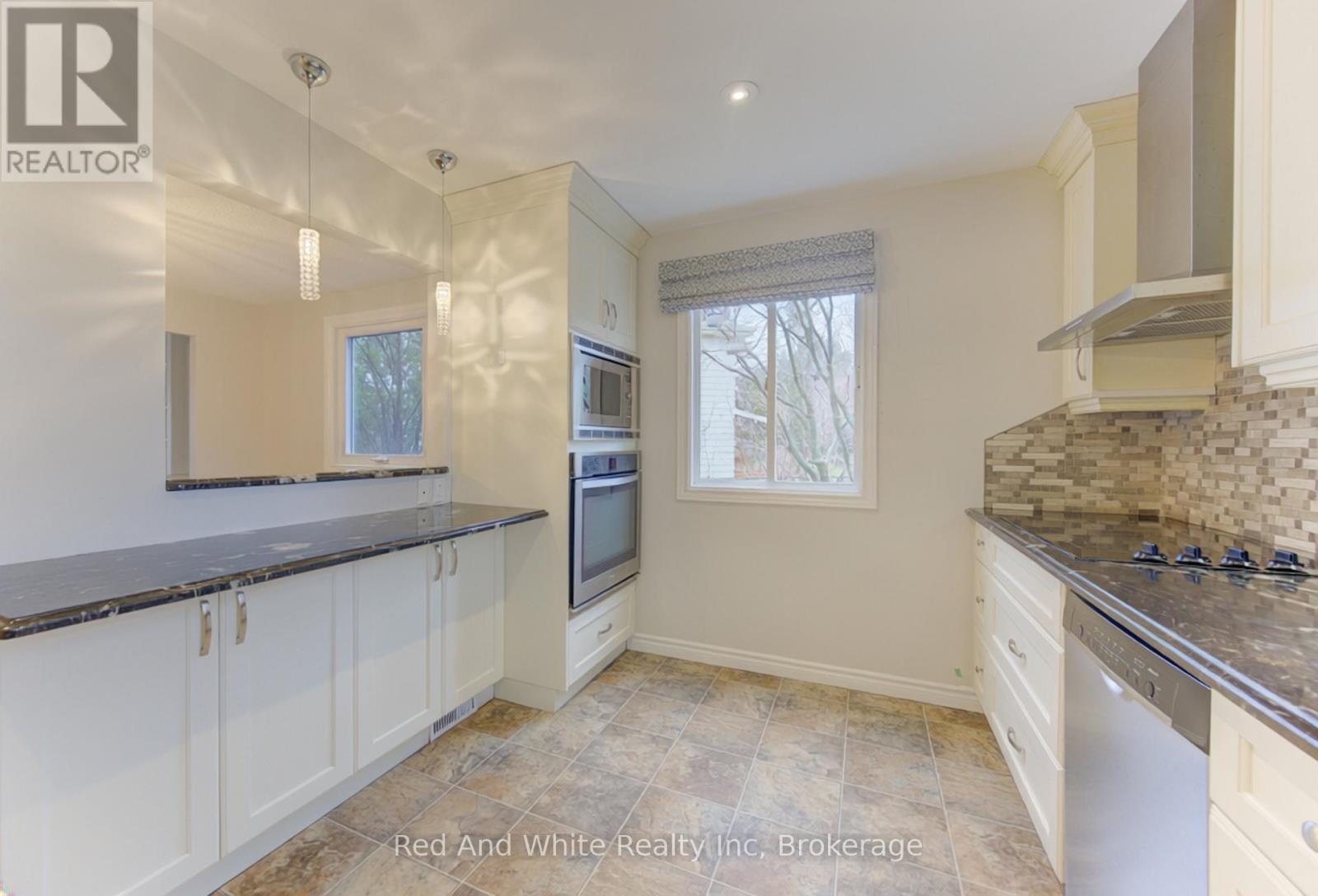 34 Forest Glen Court, Kitchener, Ontario  N2N 1E2 - Photo 14 - X12994152