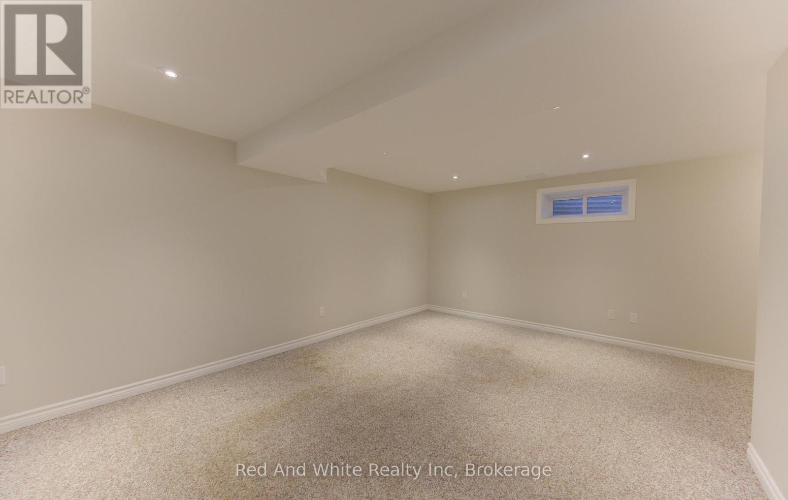 34 Forest Glen Court, Kitchener, Ontario  N2N 1E2 - Photo 30 - X12994152