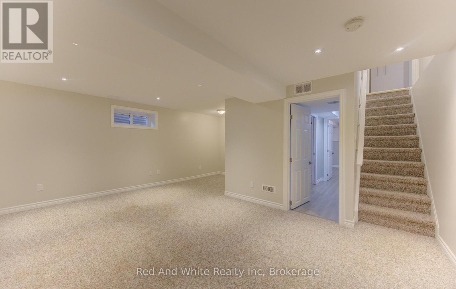 34 Forest Glen Court, Kitchener, Ontario  N2N 1E2 - Photo 31 - X12994152