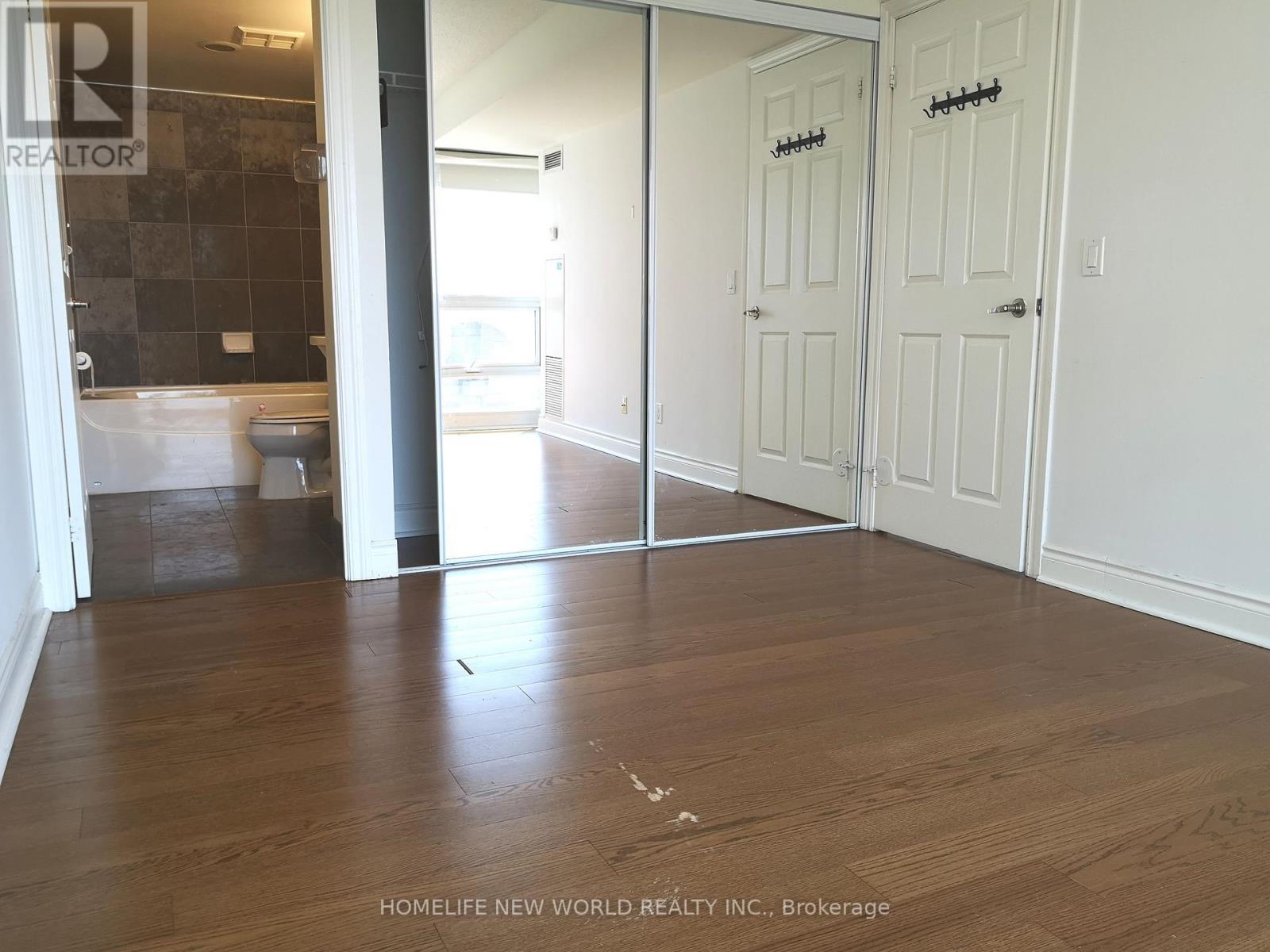 3308 - 763 Bay Street, Toronto, Ontario  M5G 2R3 - Photo 14 - C12994148