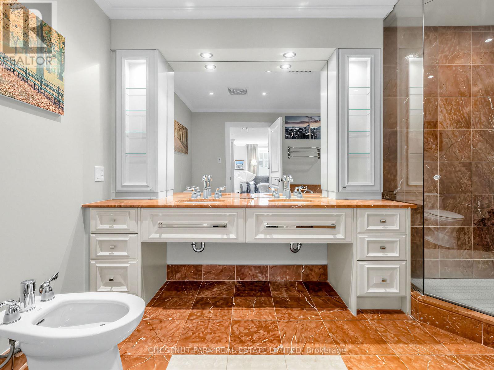 901 - 55 Delisle Avenue, Toronto, Ontario  M4V 1S8 - Photo 31 - C12994174