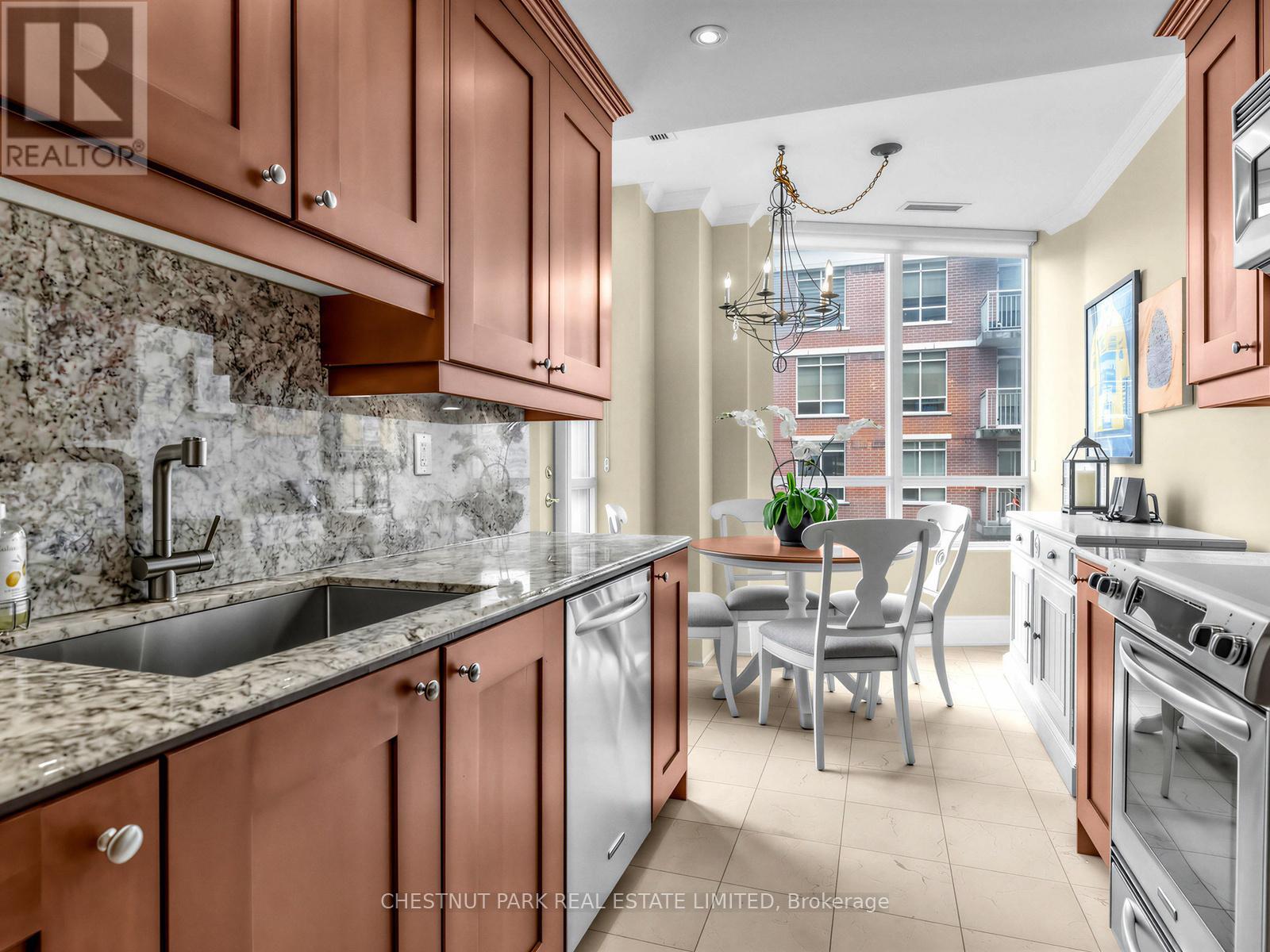 901 - 55 Delisle Avenue, Toronto, Ontario  M4V 1S8 - Photo 6 - C12994174