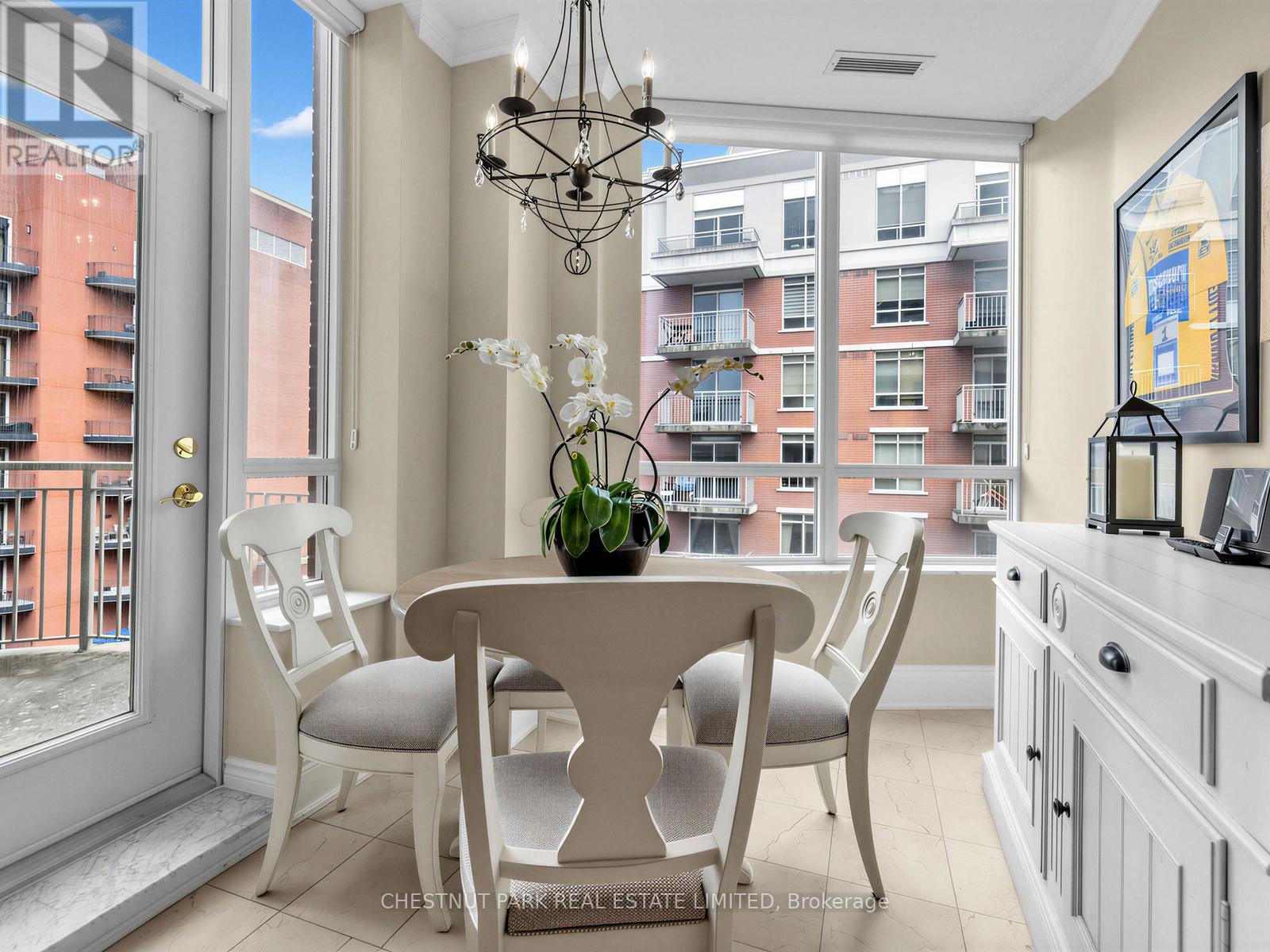 901 - 55 Delisle Avenue, Toronto, Ontario  M4V 1S8 - Photo 8 - C12994174