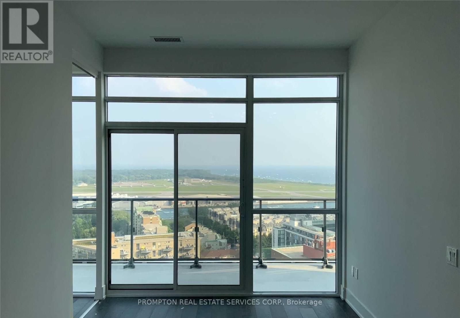 Ph09 - 38 Iannuzzi Street, Toronto, Ontario  M5V 0S2 - Photo 14 - C12994198