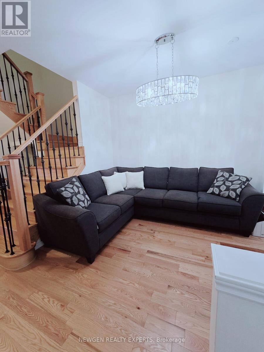 12 Cachia Lane, Ajax, Ontario  L1T 0P8 - Photo 2 - E12994184