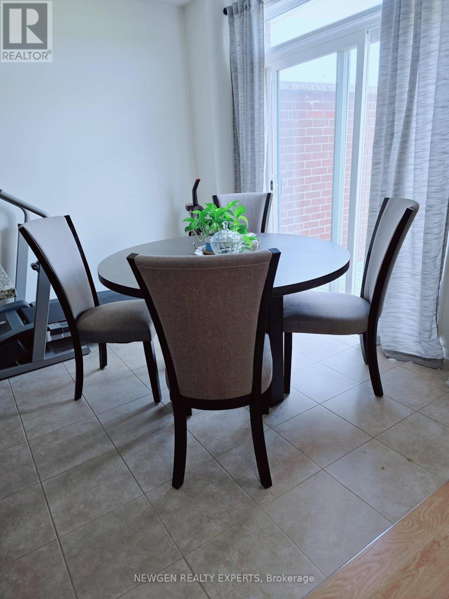 12 Cachia Lane, Ajax, Ontario  L1T 0P8 - Photo 7 - E12994184