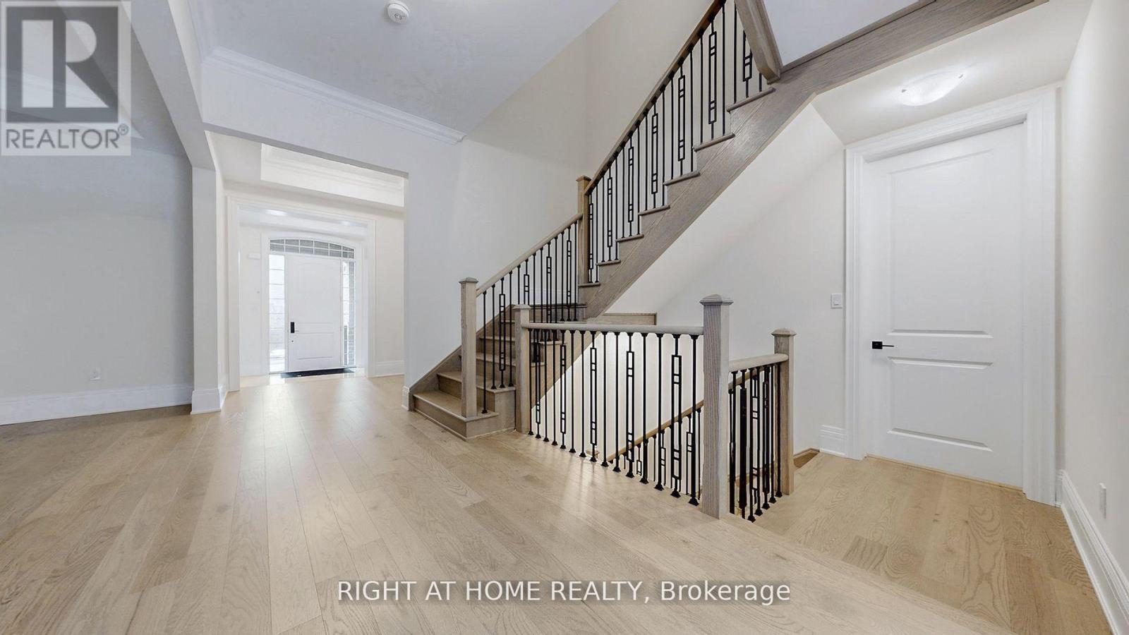 7 Adario Crescent, Vaughan, Ontario  L3L 0G3 - Photo 18 - N12994140