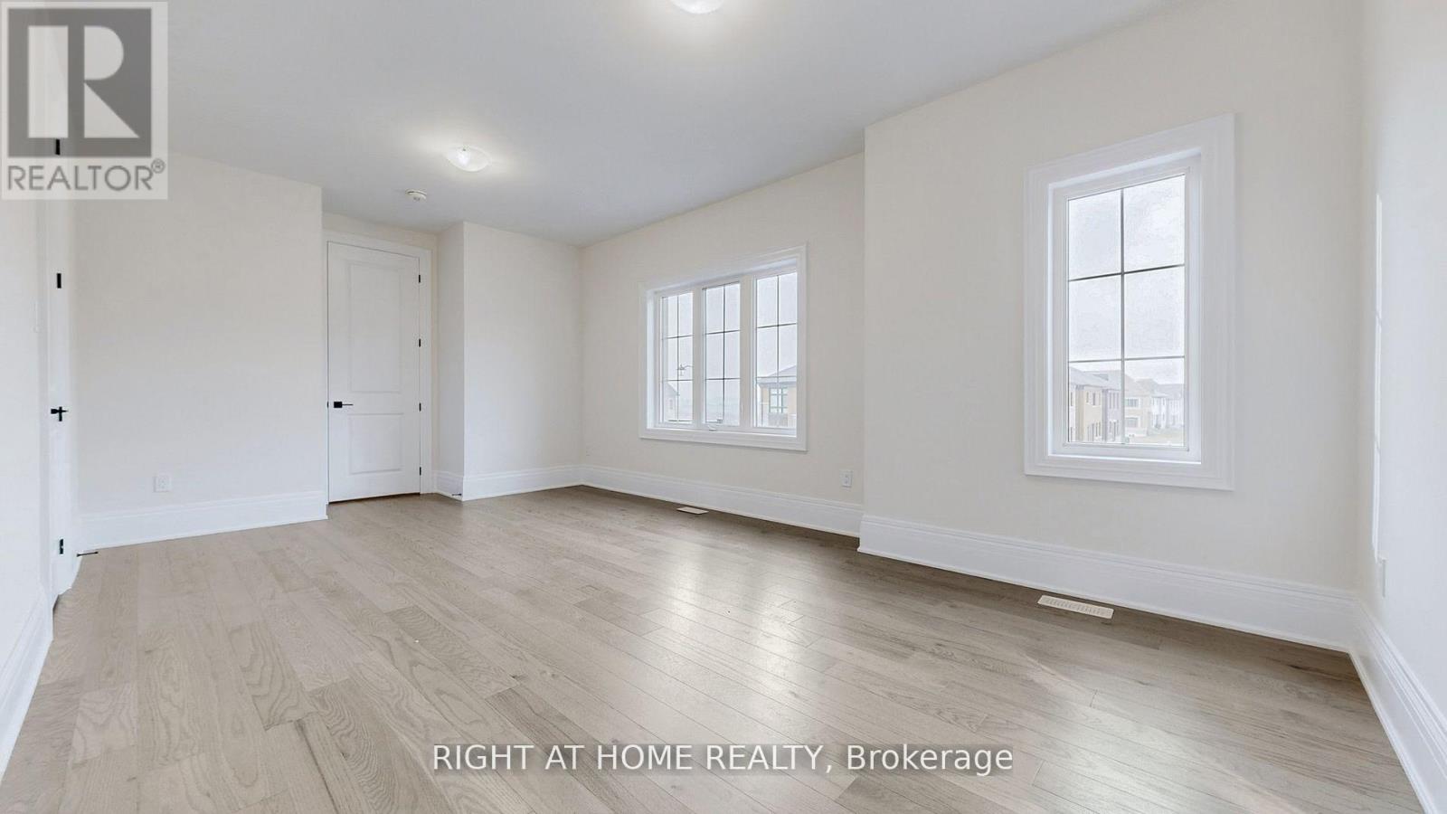 7 Adario Crescent, Vaughan, Ontario  L3L 0G3 - Photo 24 - N12994140