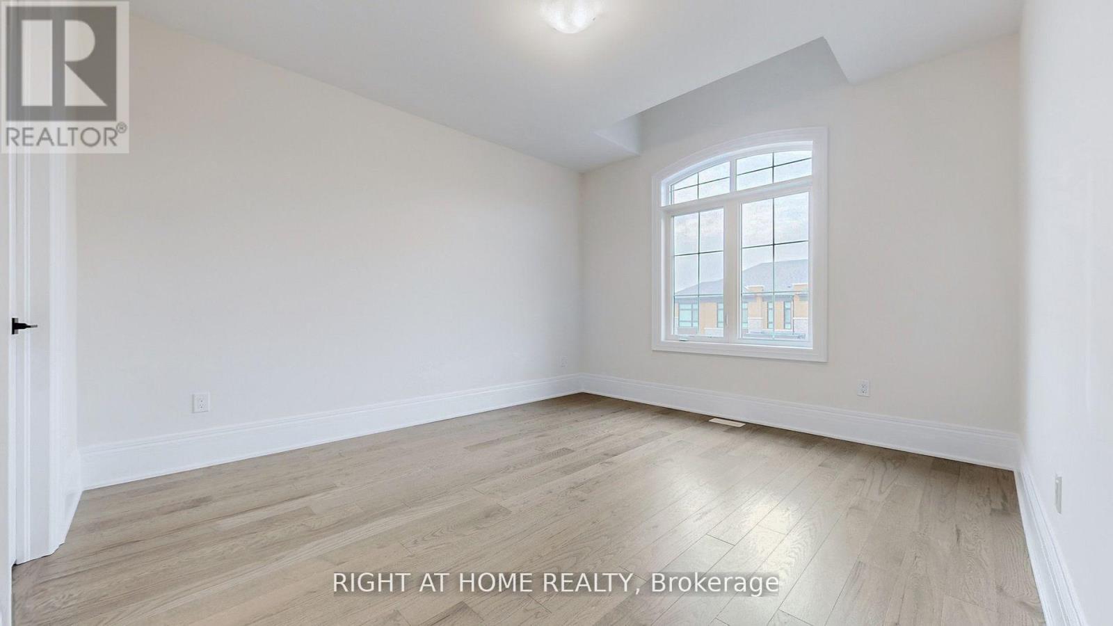 7 Adario Crescent, Vaughan, Ontario  L3L 0G3 - Photo 28 - N12994140