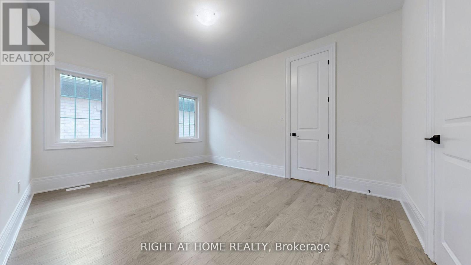 7 Adario Crescent, Vaughan, Ontario  L3L 0G3 - Photo 30 - N12994140