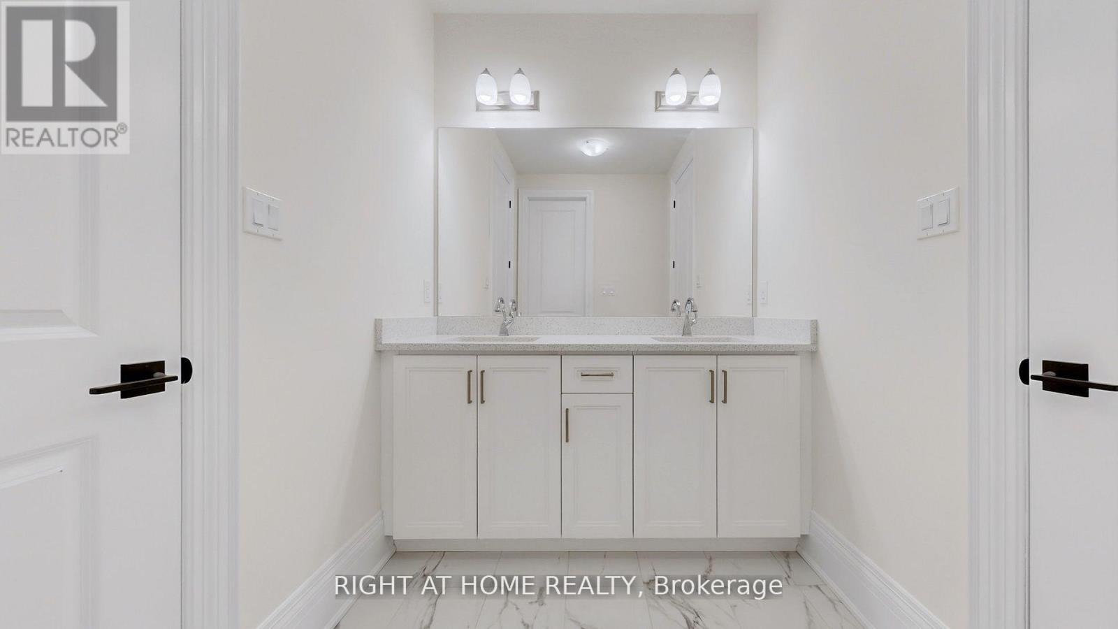 7 Adario Crescent, Vaughan, Ontario  L3L 0G3 - Photo 33 - N12994140