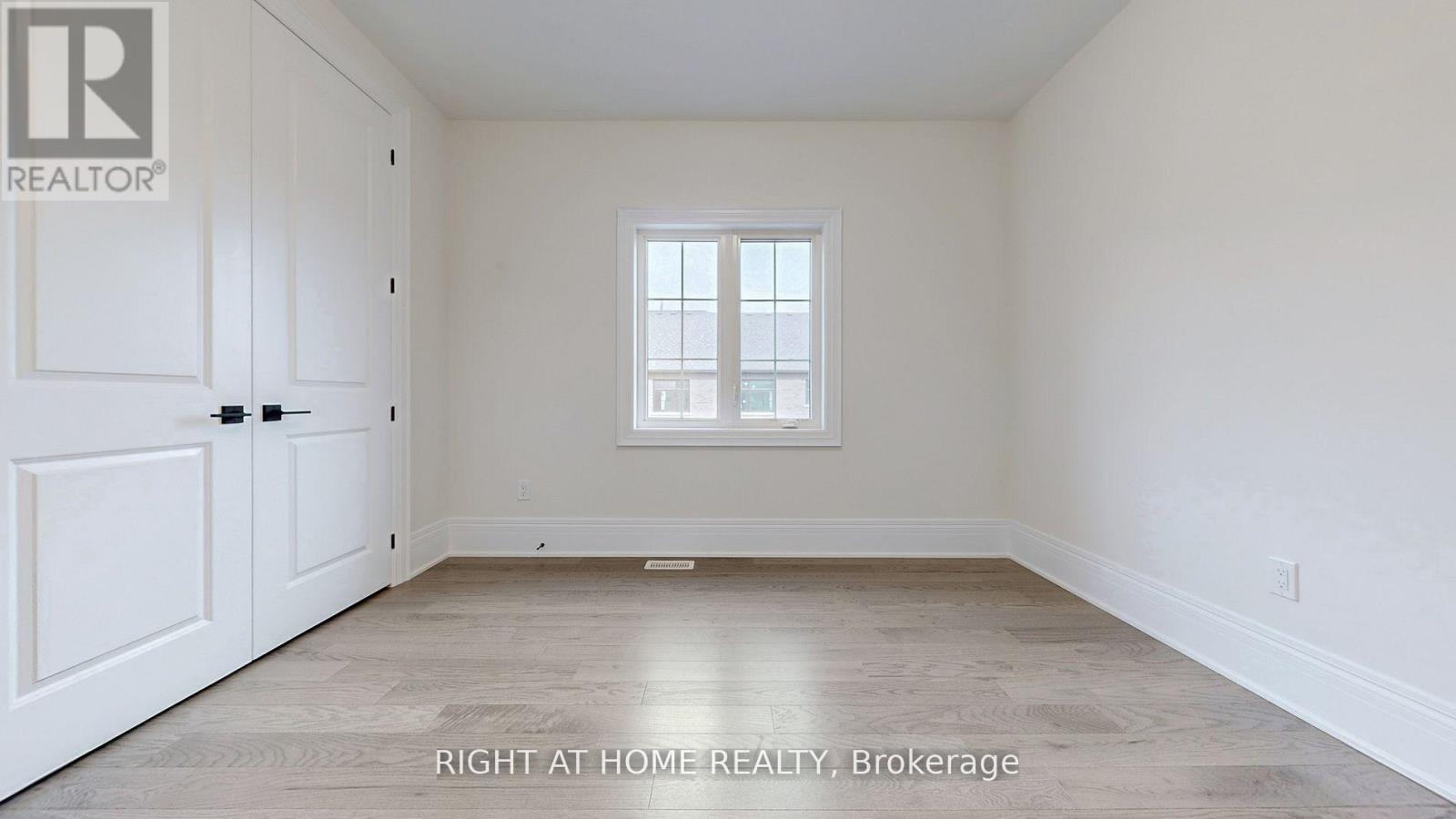 7 Adario Crescent, Vaughan, Ontario  L3L 0G3 - Photo 36 - N12994140