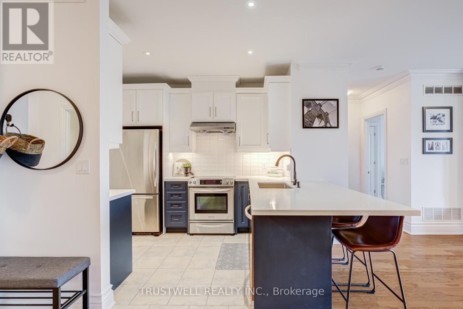 303 - 1 Verclaire Gate, Markham, Ontario  L3R 8N1 - Photo 5 - N12994144