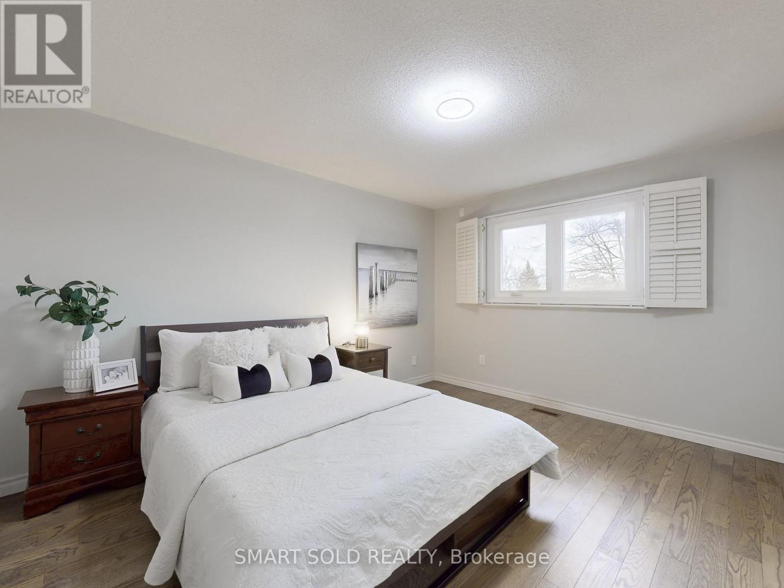 24 Normandy Crescent, Richmond Hill, Ontario  L4C 8L8 - Photo 23 - N12994150