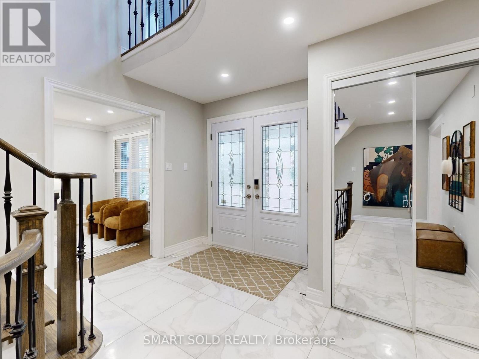 24 Normandy Crescent, Richmond Hill, Ontario  L4C 8L8 - Photo 38 - N12994150