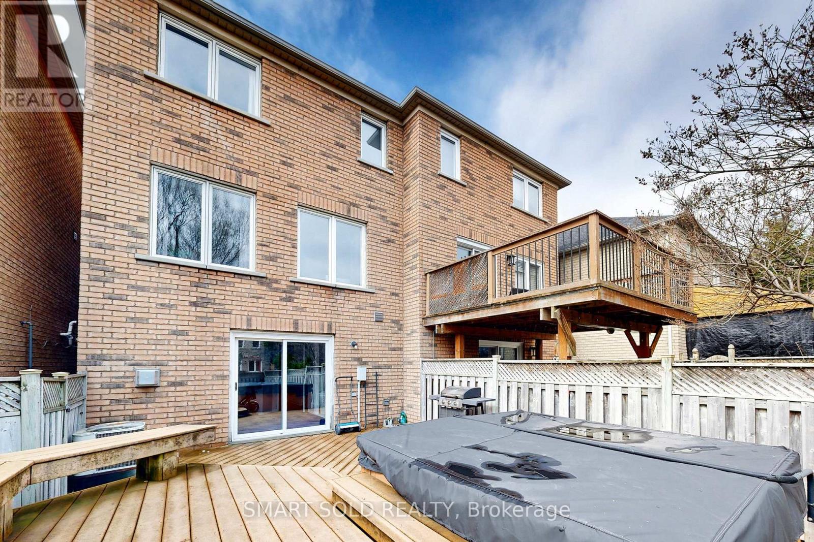 299 Yellowood Circle, Vaughan, Ontario  L4J 8L8 - Photo 37 - N12994158