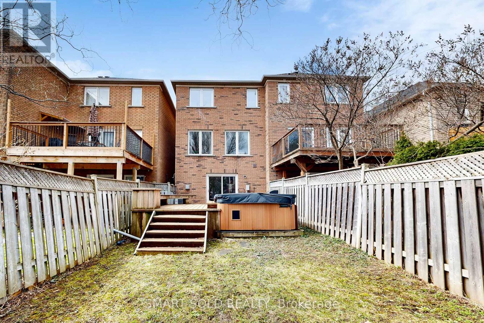 299 Yellowood Circle, Vaughan, Ontario  L4J 8L8 - Photo 41 - N12994158