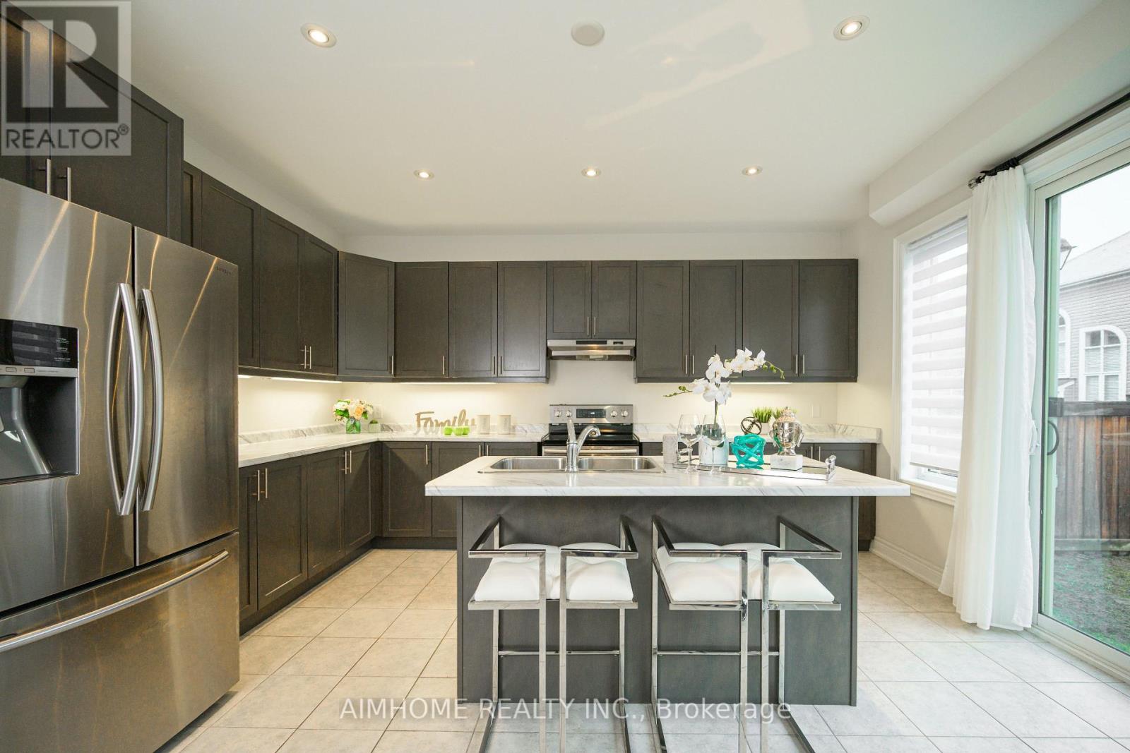 3 Jericho Avenue, Georgina, Ontario  L4P 0G9 - Photo 12 - N12994180