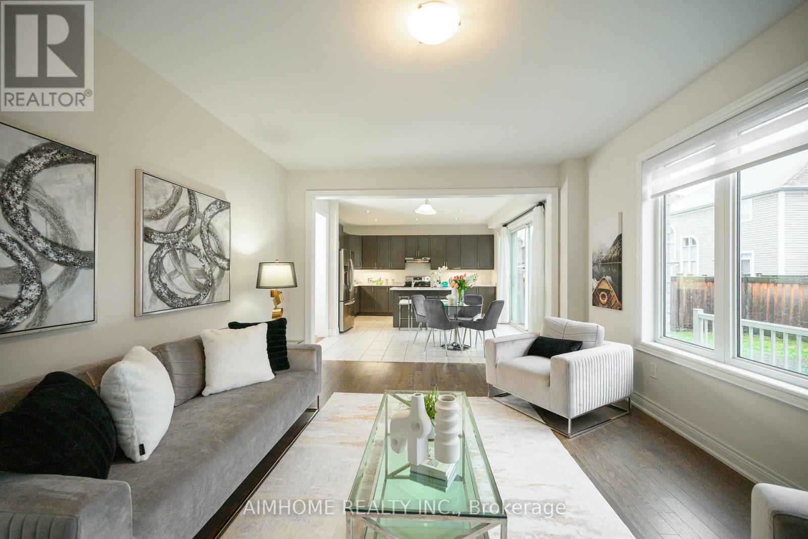 3 Jericho Avenue, Georgina, Ontario  L4P 0G9 - Photo 18 - N12994180