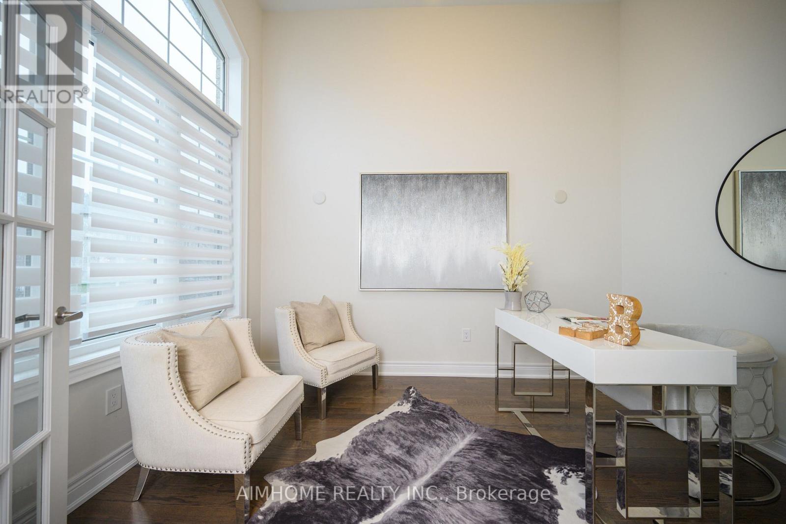 3 Jericho Avenue, Georgina, Ontario  L4P 0G9 - Photo 4 - N12994180