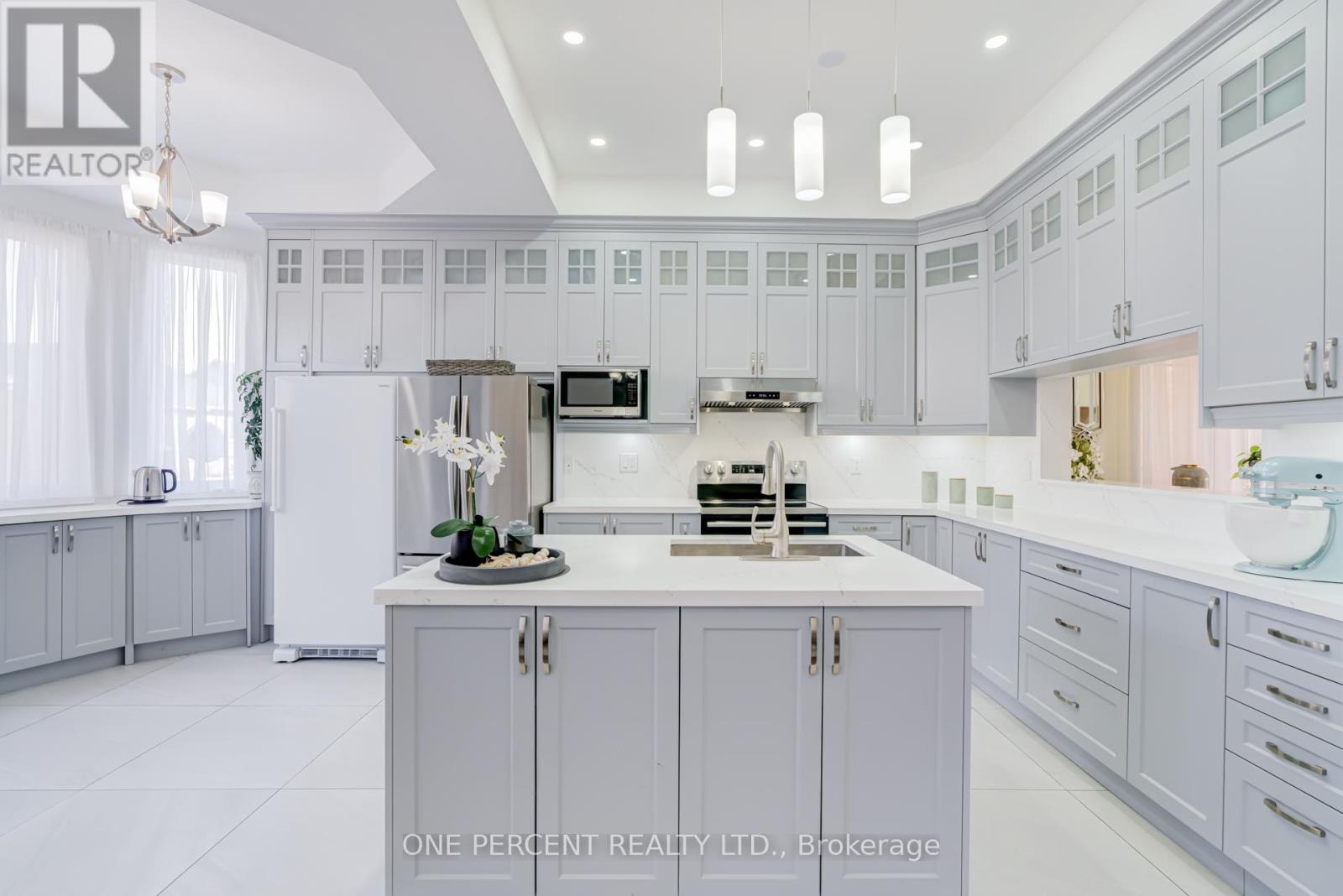 4 Copperstone Crescent, Richmond Hill, Ontario  L4S 2C4 - Photo 10 - N12994194