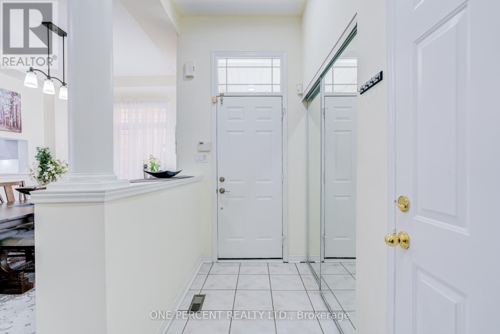 4 Copperstone Crescent, Richmond Hill, Ontario  L4S 2C4 - Photo 3 - N12994194