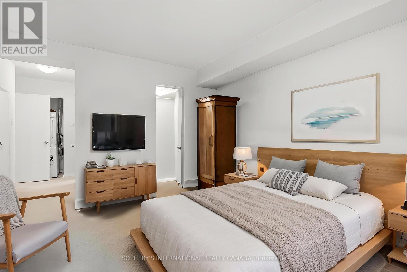 1512 - 75 King Street E, Mississauga, Ontario  L5A 4G5 - Photo 12 - W12994172