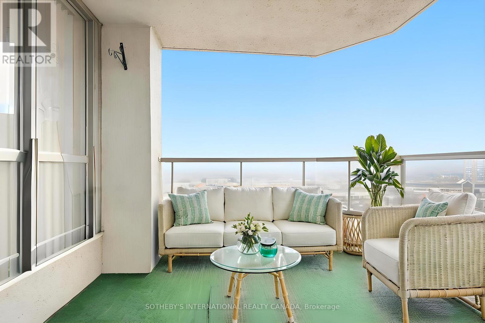 1512 - 75 King Street E, Mississauga, Ontario  L5A 4G5 - Photo 9 - W12994172