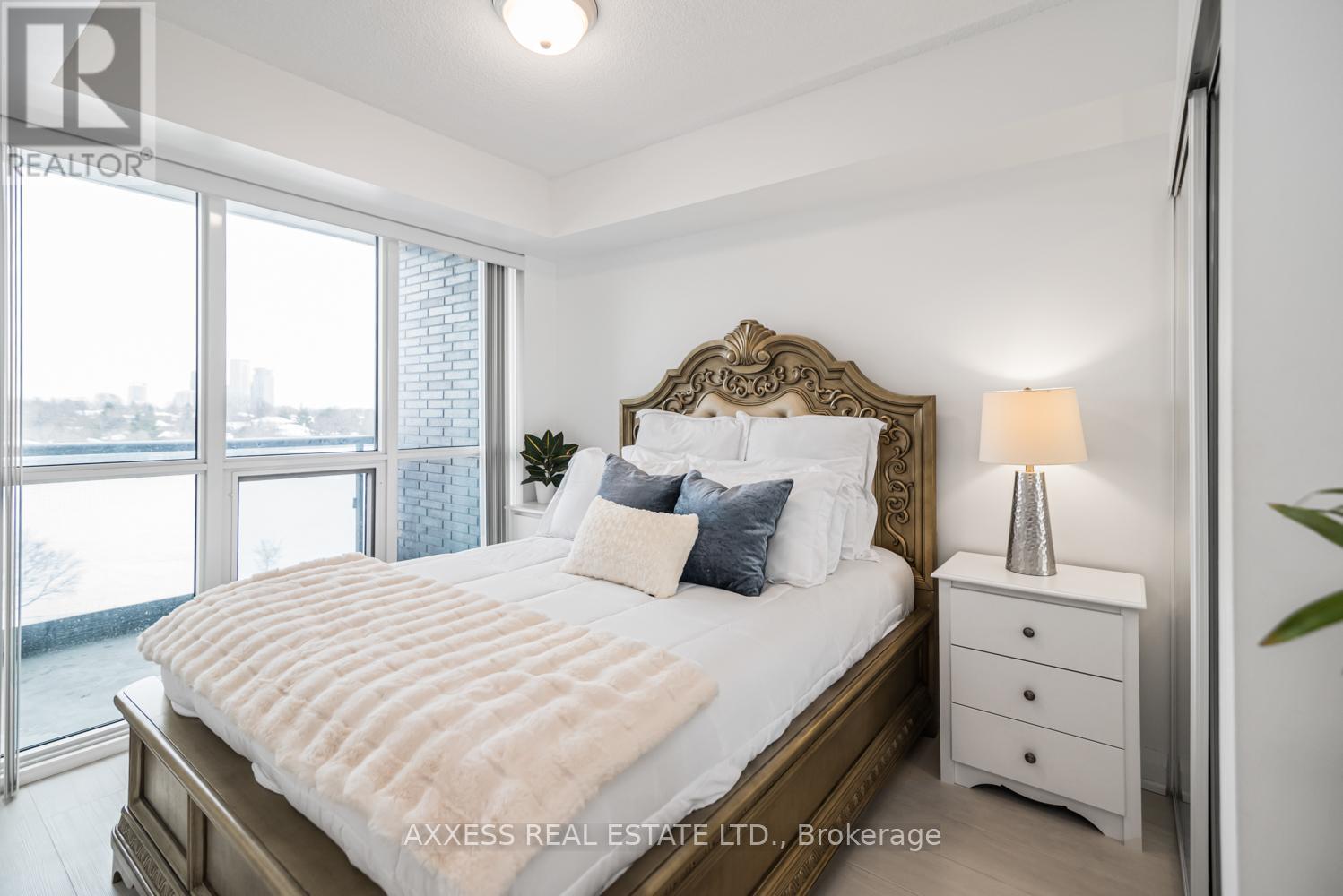 619 - 10 Gibbs Road, Toronto, Ontario  M9B 0E2 - Photo 13 - W12994186