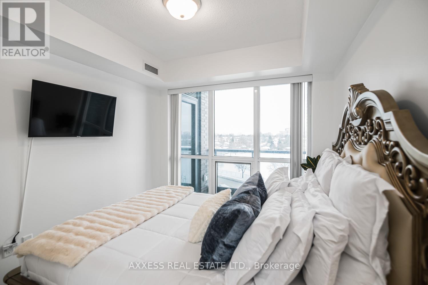 619 - 10 Gibbs Road, Toronto, Ontario  M9B 0E2 - Photo 14 - W12994186