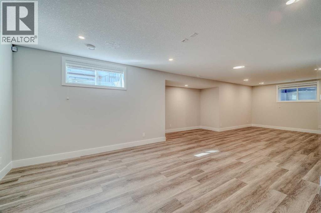 111 Aspen Summit Boulevard SW, Calgary, Alberta  T3H 6B4 - Photo 32 - A2301394