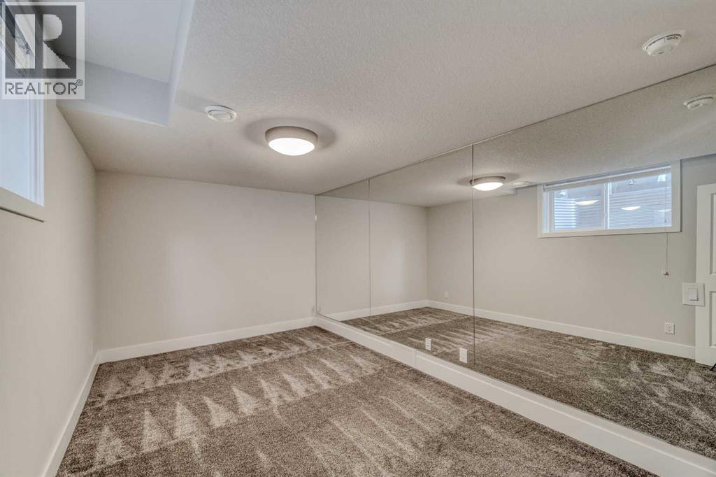 111 Aspen Summit Boulevard SW, Calgary, Alberta  T3H 6B4 - Photo 33 - A2301394