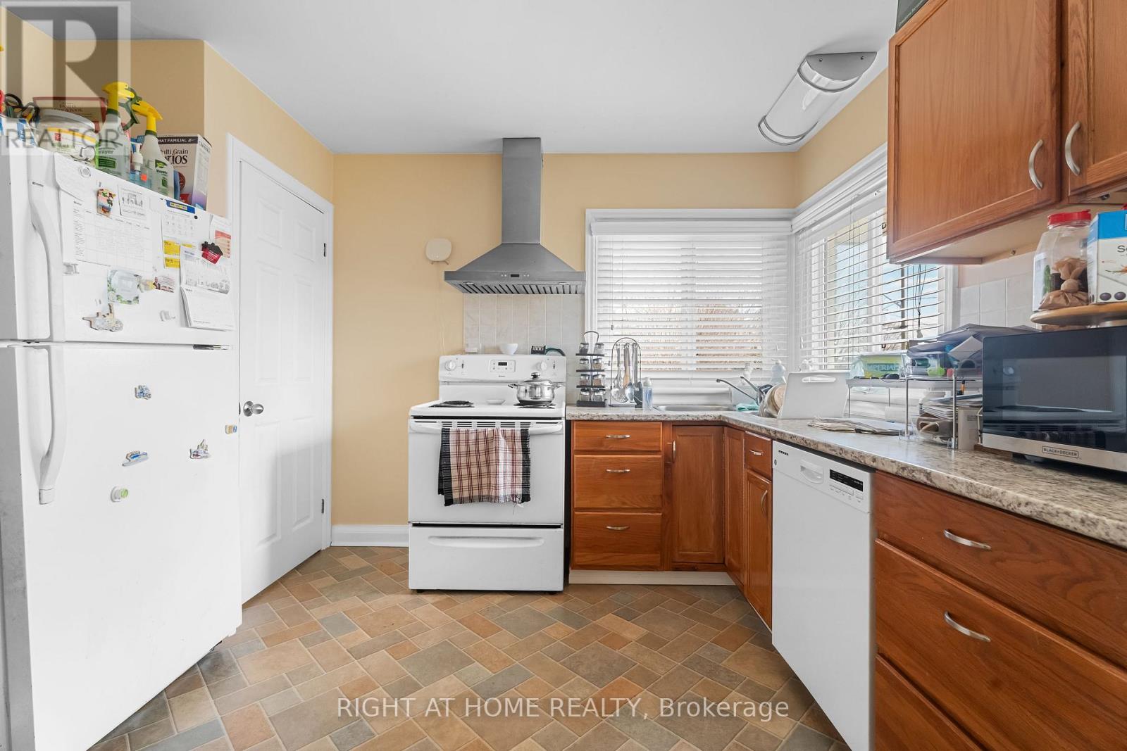 1307 Princess Street, Cornwall, Ontario  K6J 1S4 - Photo 9 - X12994142