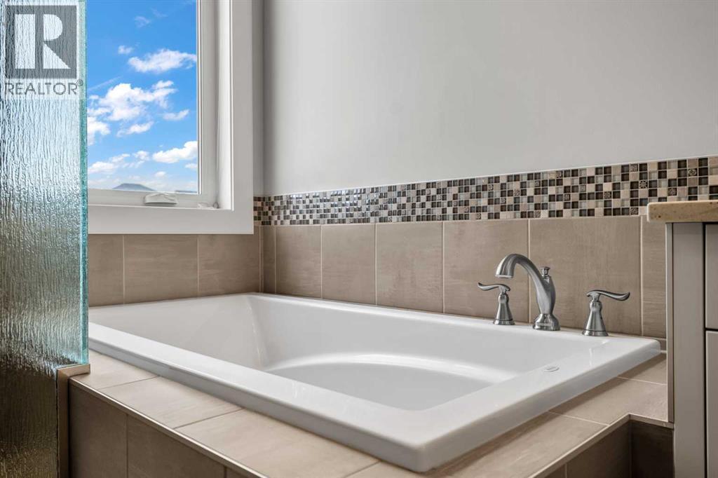 2253 Bayside Road SW, Airdrie, Alberta  T4B 3W6 - Photo 23 - A2299636