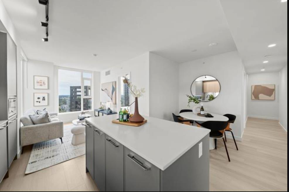 1104 13725 George Junction, Surrey, British Columbia V3T 0V7 - Photo 2 - R3105787