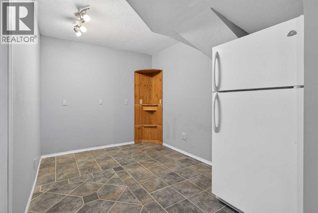 32 Fallingworth Court NE, Calgary, Alberta  T3J 1G4 - Photo 31 - A2301348