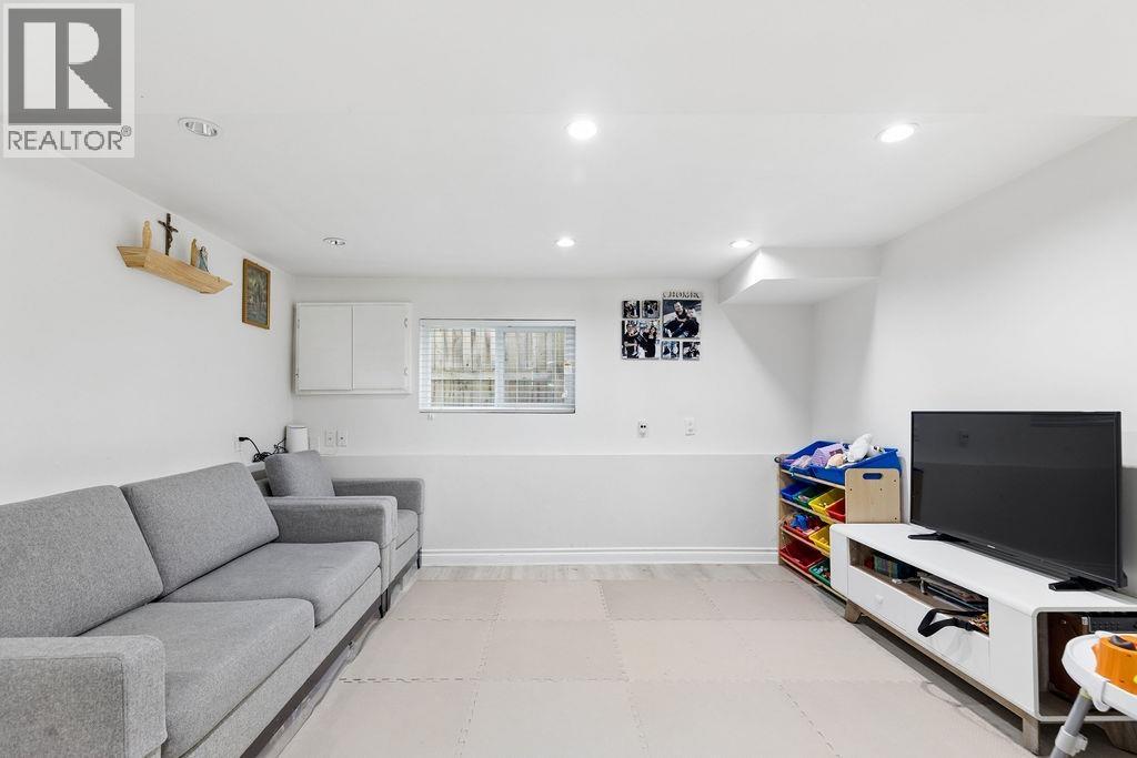 3708 Dumfries Street, Vancouver, British Columbia V5N 3S7 - Photo 6 - R3109429