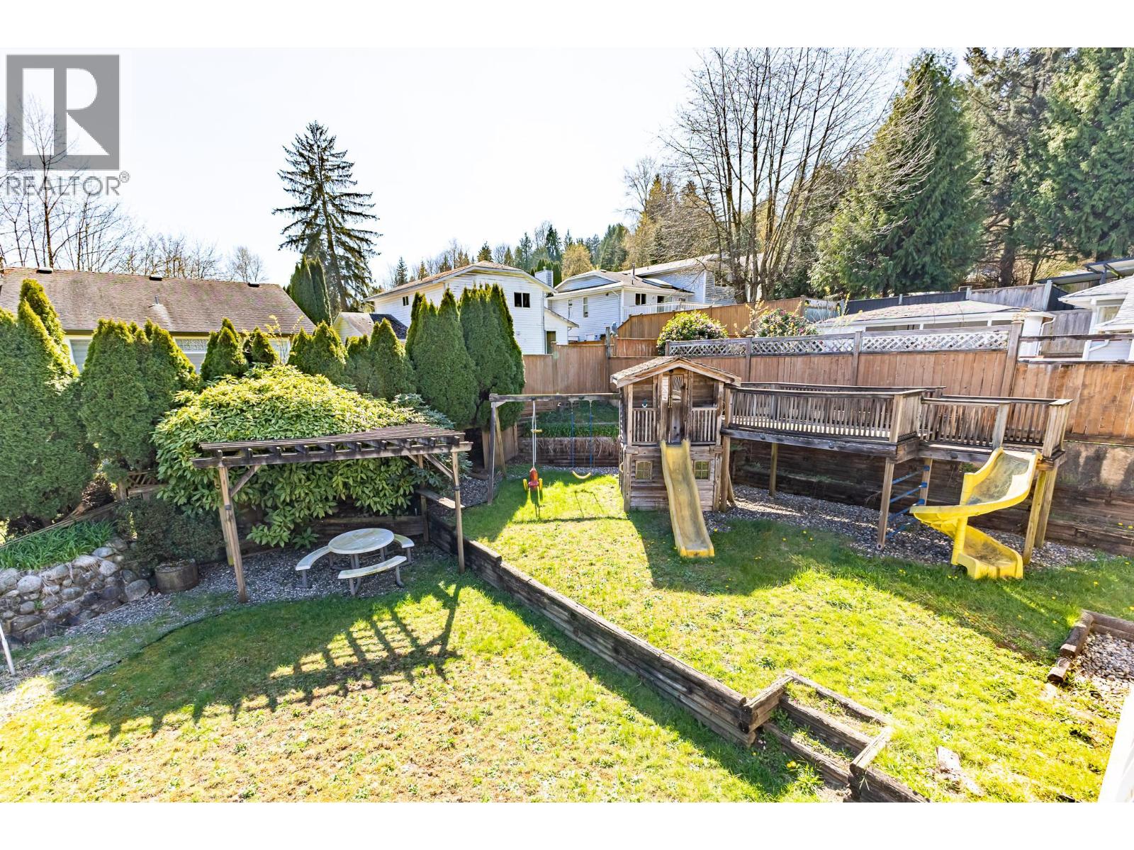 2934 Heckbert Place, Coquitlam, British Columbia  V3C 5B2 - Photo 11 - R3110878