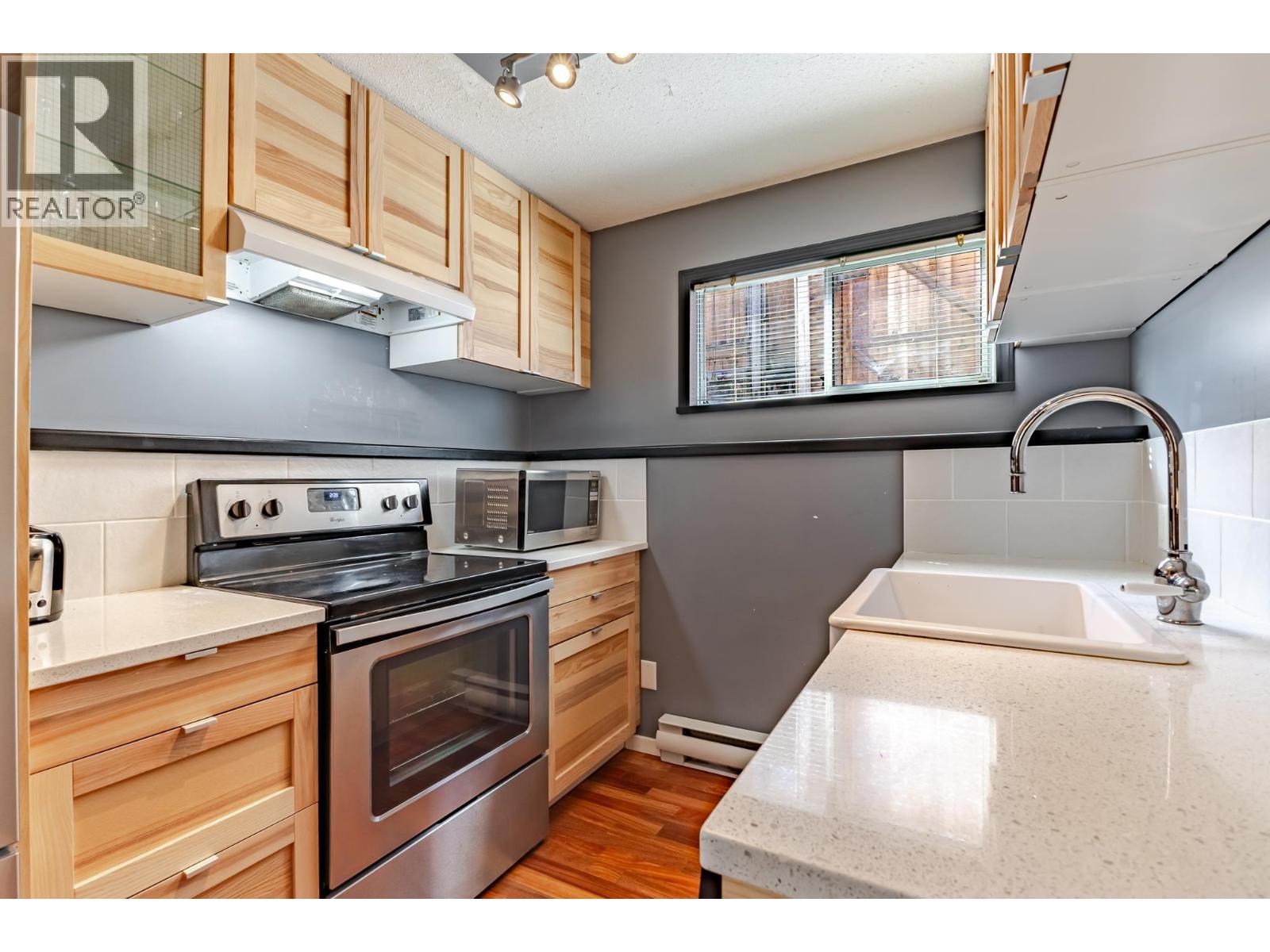 2934 Heckbert Place, Coquitlam, British Columbia  V3C 5B2 - Photo 22 - R3110878