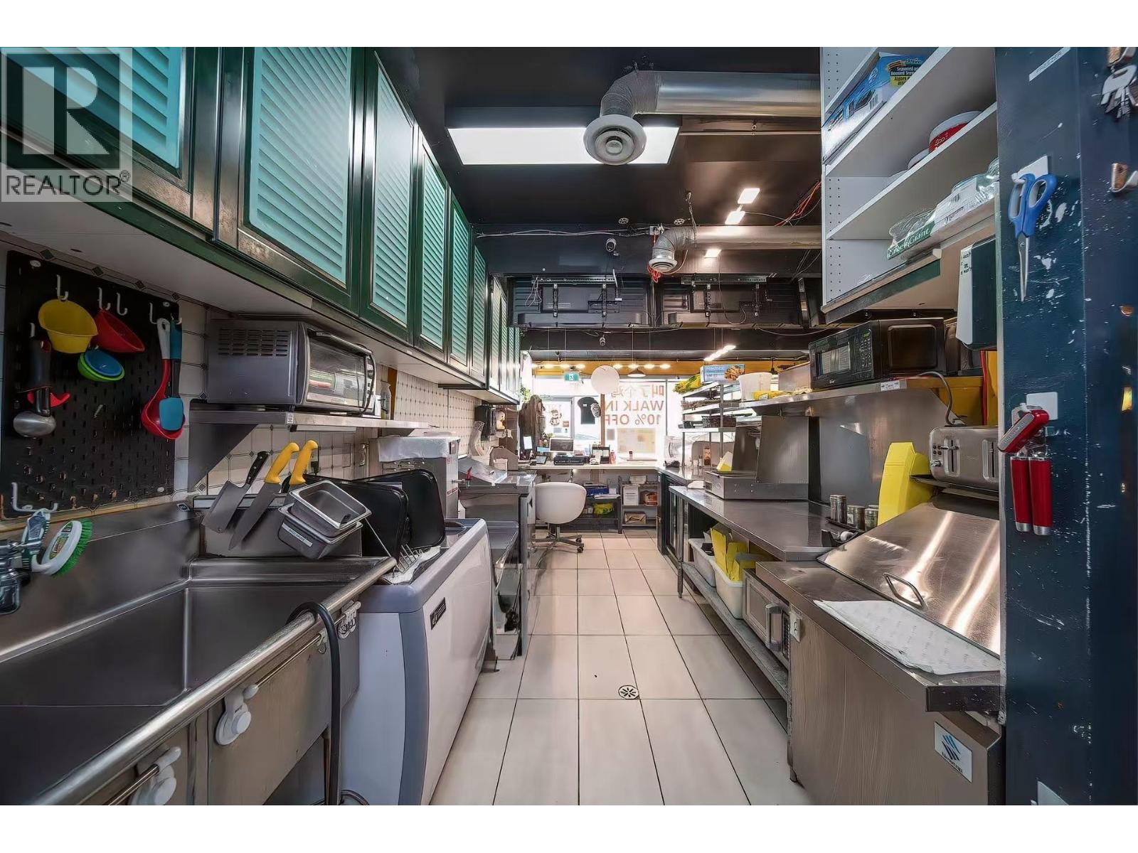 130 3471 No. 3 Road, Richmond, British Columbia  V6X 2B8 - Photo 2 - C8077819